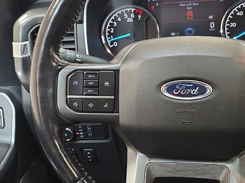 Used 2022 Ford F150 XLT w/ Equipment Group 302A High image 17
