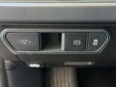 Used 2025 Kia K4 LXS image 17