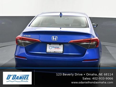 Used 2024 Honda Civic EX image 5