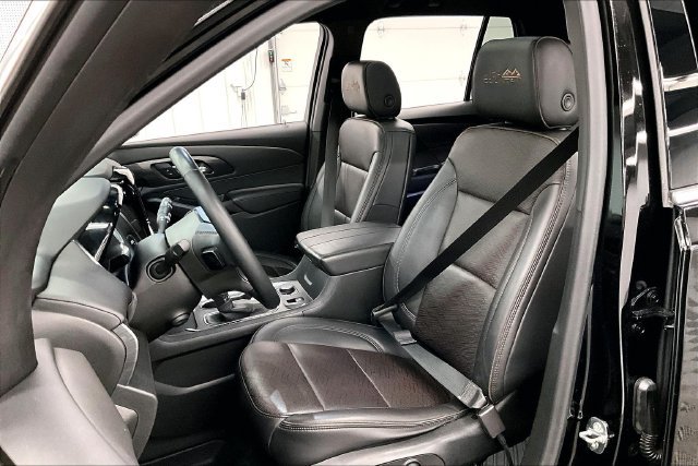 Used 2023 Chevrolet Traverse High Country FWD image 23
