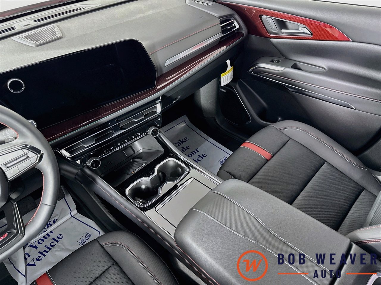 New 2026 Chevrolet Traverse RS w/ LPO, Floor Liner Package AWD/4WD image 28