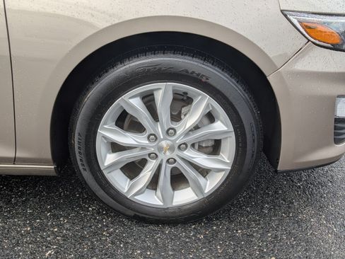 Used 2024 Chevrolet Malibu LT FWD image 11