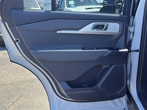 New 2026 Ford Explorer Active w/ Active Comfort Package AWD/4WD image 14