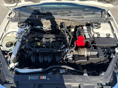 Used 2010 Ford Fusion SE image 16