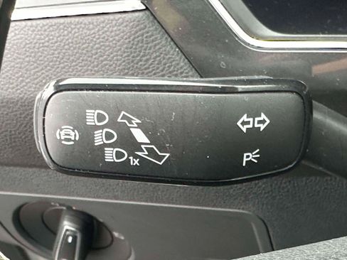 Certified 2023 Volkswagen Tiguan SE image 23