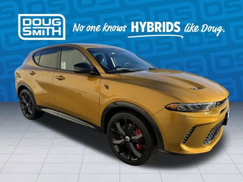 Used 2024 Dodge Hornet R/T image 5