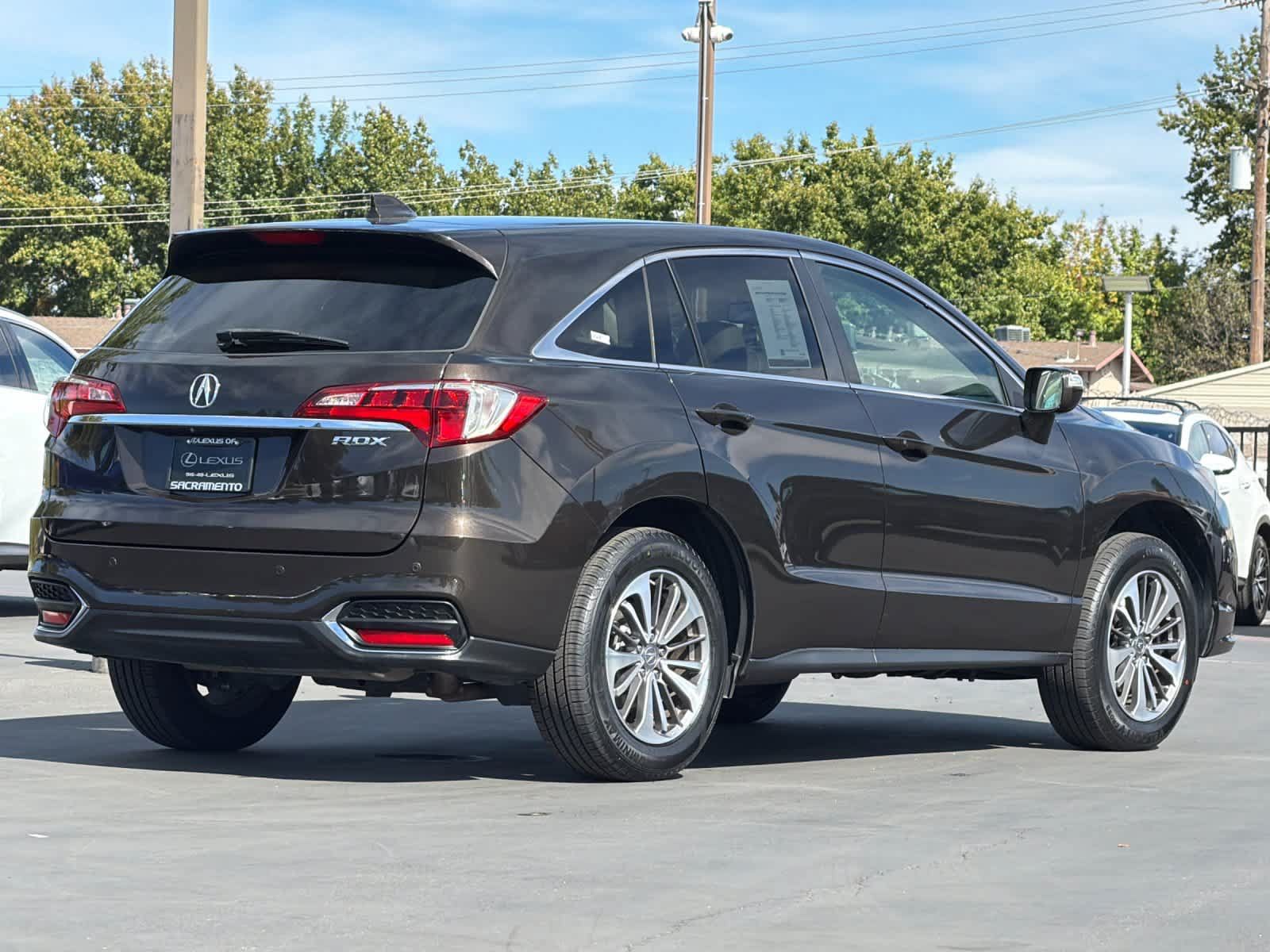 Used 2018 Acura RDX w/ Advance Package FWD image 2