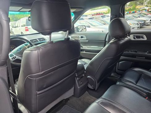 Used 2013 Ford Explorer XLT AWD/4WD image 19
