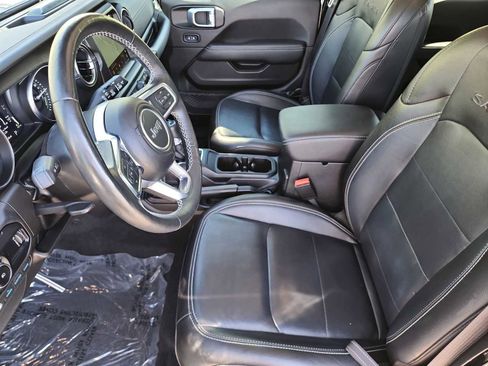 Used 2023 Jeep Wrangler Sahara w/ Cold Weather Group image 14