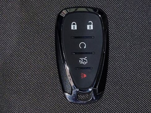 Used 2018 Chevrolet Equinox LT FWD image 32