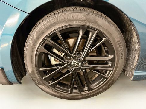 Used 2025 Toyota Camry SE FWD image 35