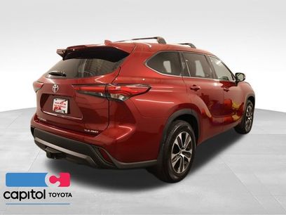 Used 2022 Toyota Highlander XLE