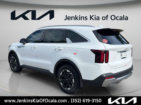 New 2026 Kia Sorento S w/ S Panoramic Sunroof Package FWD image 5