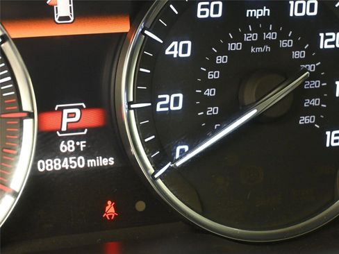 Used 2018 Acura MDX w/ Advance & Entertainment image 3