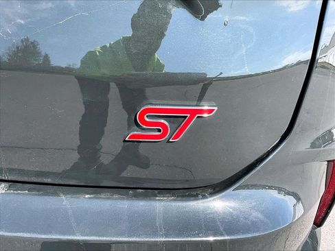 Used 2022 Ford Edge ST w/ Equipment Group 401A image 28