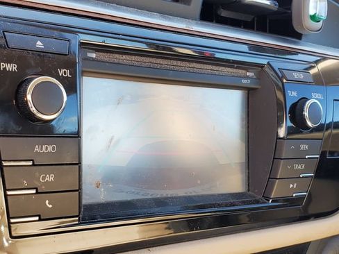 Used 2016 Toyota Corolla LE FWD image 20
