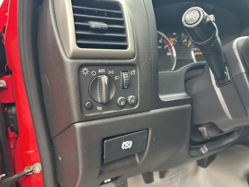 Used 2012 Chevrolet Colorado W/T image 14