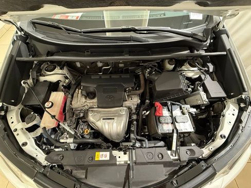 Certified 2017 Toyota RAV4 LE w/ Carpet Mat Package FWD image 10