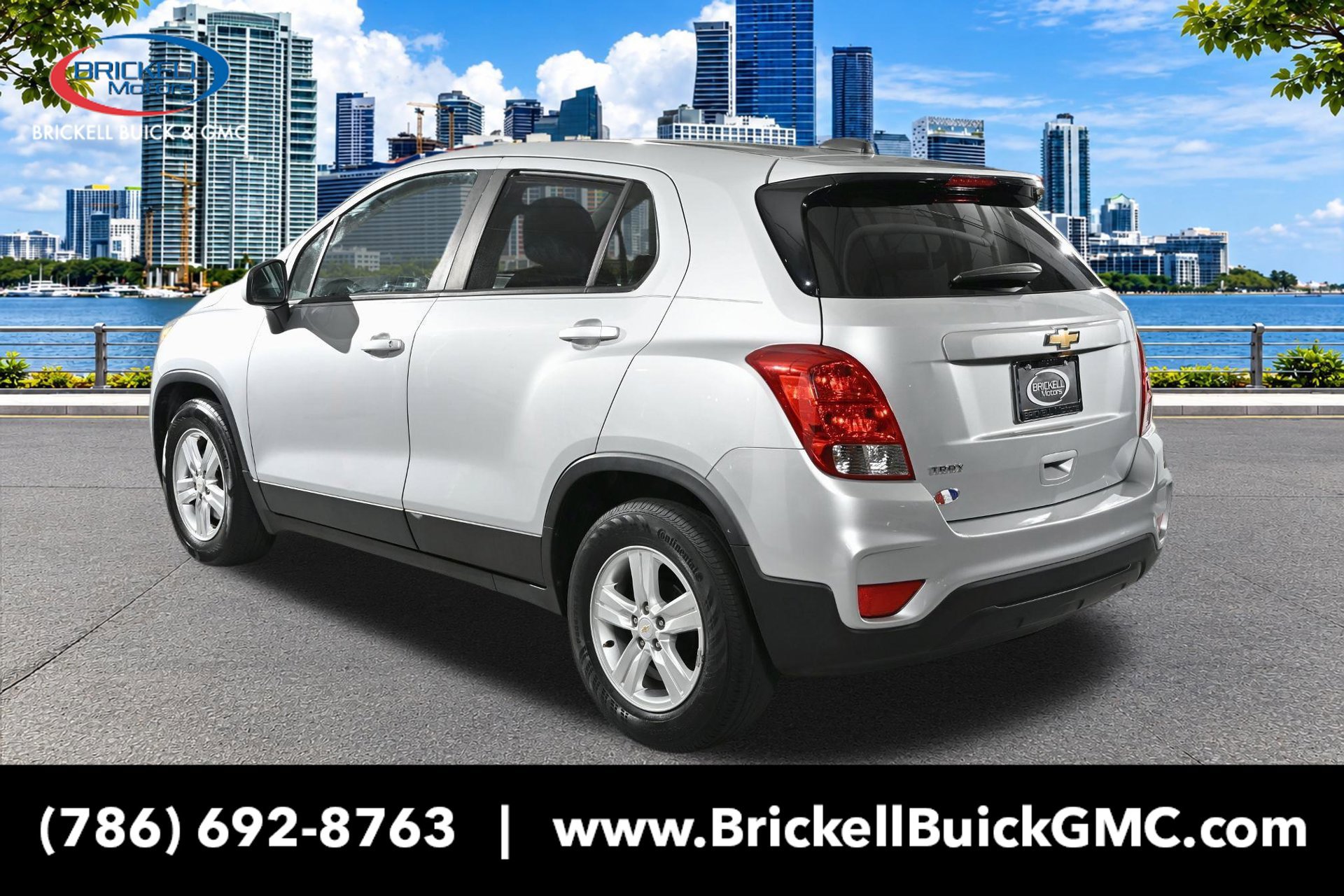 Used 2021 Chevrolet Trax LS w/ Tint and Cruise Package FWD image 3