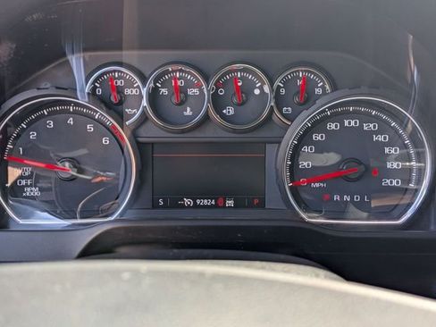 Used 2019 Chevrolet Silverado 1500 RST image 17