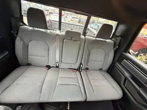 Used 2019 RAM 1500 Big Horn AWD/4WD image 17