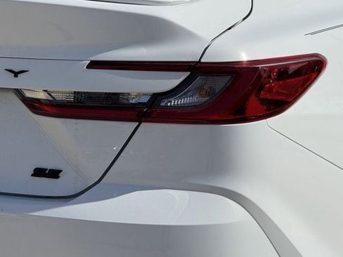 New 2026 Toyota Camry SE image 7