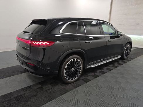 Used 2025 Mercedes-Benz EQS 580 4MATIC SUV w/ Exclusive Trim Package image 3