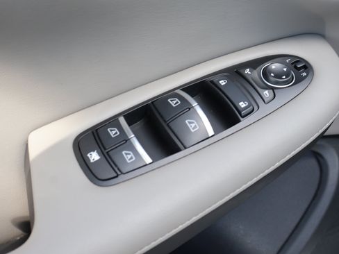 Certified 2023 INFINITI QX50 Luxe FWD image 16