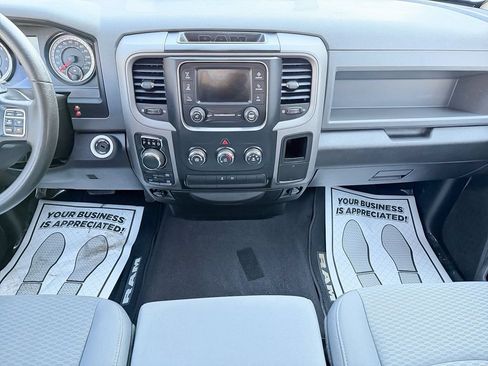 Used 2019 RAM 1500 Express AWD/4WD image 19