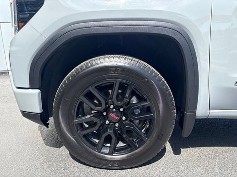 Used 2025 GMC Sierra 1500 Pro w/ Graphite Edition AWD/4WD image 8