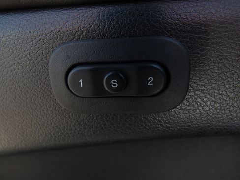 Used 2021 Jeep Grand Cherokee Limited w/ Luxury Group II RWD image 20