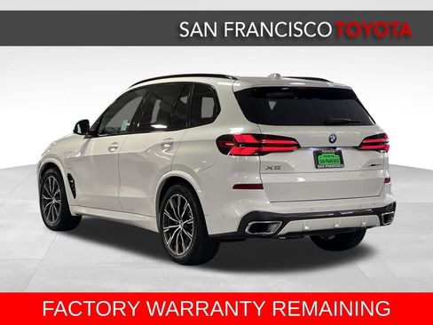 Used 2024 BMW X5 xDrive50e w/ M Sport Package AWD/4WD image 3