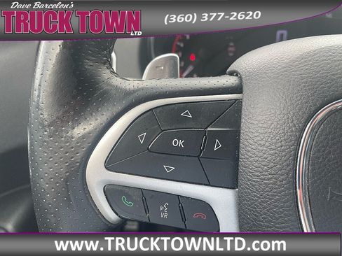 Used 2015 Dodge Durango R/T w/ Technology Group AWD/4WD image 19