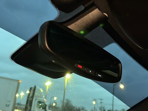 Used 2018 Jeep Grand Cherokee High Altitude image 24