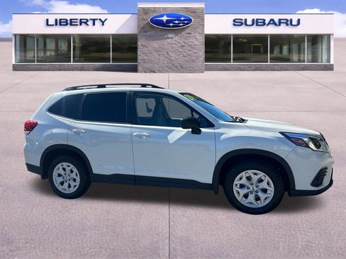 Used 2024 Subaru Forester AWD/4WD image 7