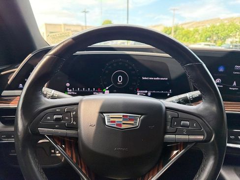 Certified 2023 Cadillac Escalade Premium Luxury AWD/4WD image 5