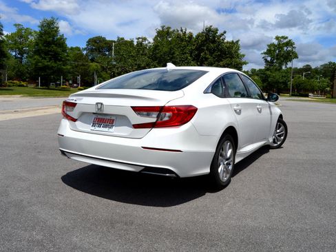 Used 2021 Honda Accord LX image 4