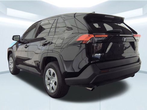 Used 2024 Toyota RAV4 LE image 6