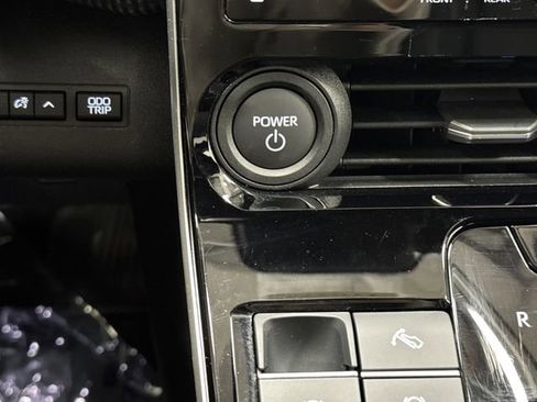 Used 2024 Toyota bZ4X Limited image 24