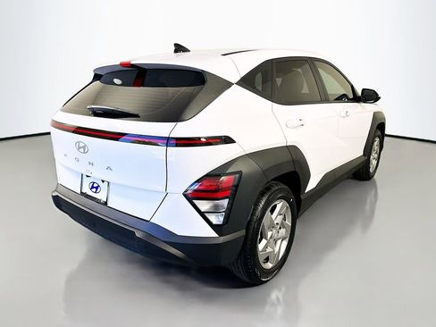 New 2026 Hyundai Kona SE image 5