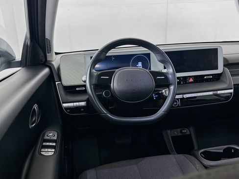 Used 2024 Hyundai Ioniq 5 SE RWD image 18