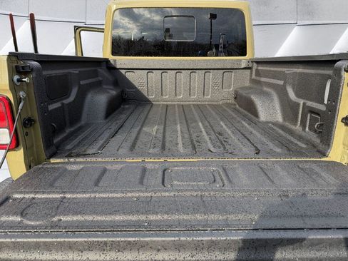 New 2026 Jeep Gladiator Sport AWD/4WD image 13