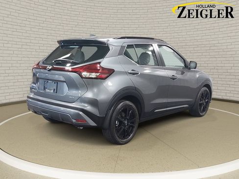 Certified 2023 Nissan Kicks SR w/ SR Premium Package FWD image 5