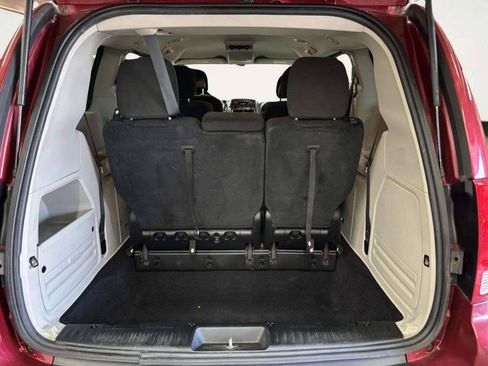 Used 2016 Dodge Grand Caravan SE w/ Quick Order Package 29E SE FWD image 6