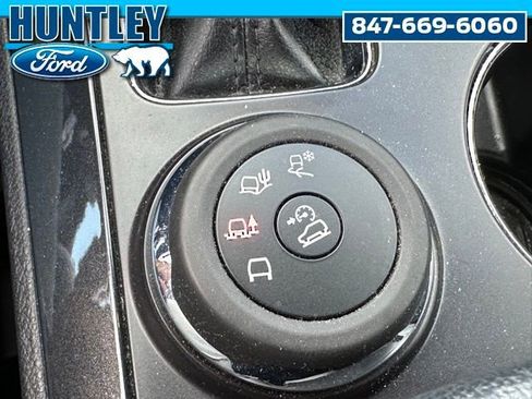 Used 2019 Ford Explorer XLT w/ Equipment Group 202A image 27