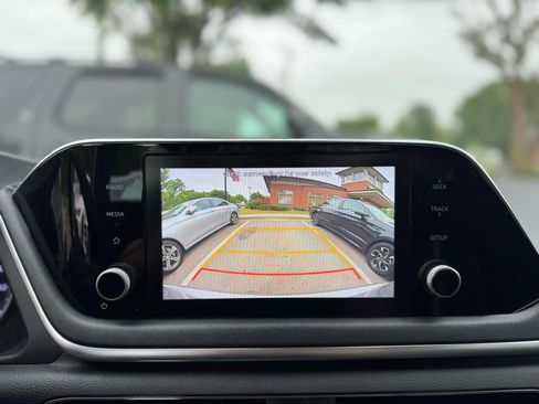 Used 2021 Hyundai Sonata SE FWD image 17