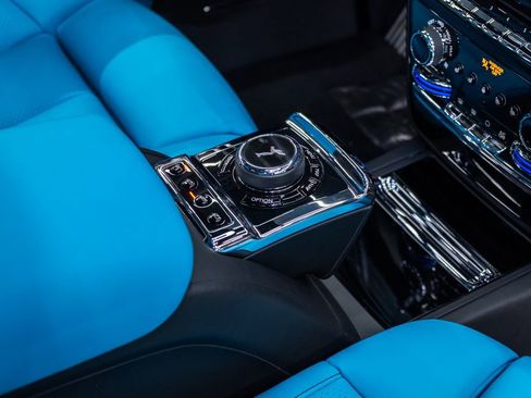 Used 2023 Rolls-Royce Phantom Sedan image 50