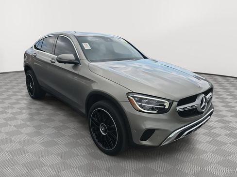 Used 2022 Mercedes-Benz GLC 300 4MATIC Coupe image 17