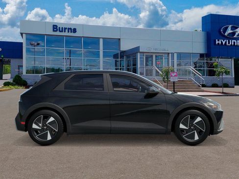 New 2026 Hyundai Ioniq 5 SEL image 7