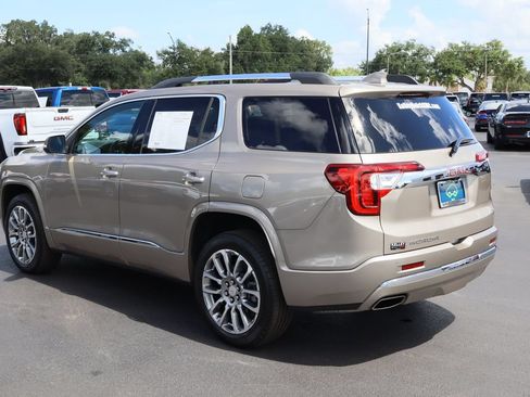 Certified 2022 GMC Acadia Denali w/ Denali Ultimate Package FWD image 7